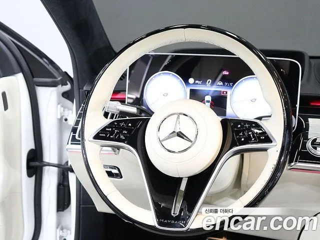 Mercedes-Benz S-Class — Фото автомобиля 12