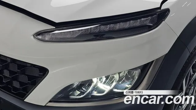 Hyundai Kona — Фото автомобиля 21