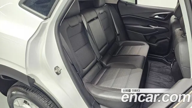 ChevroletGMDaewoo Trax Trax Кроссовер — Фото автомобиля 11