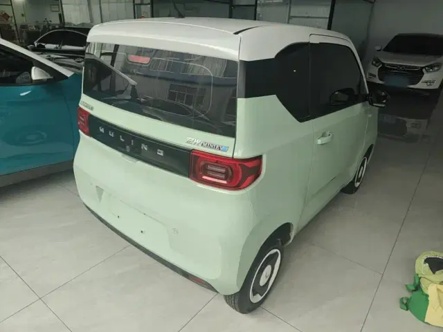 Wuling Hongguang Mini EV — Фото автомобиля 6