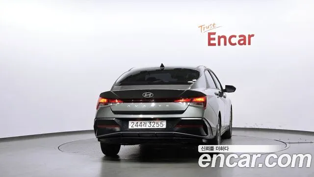 Hyundai Avante CN7 — Фото автомобиля 4
