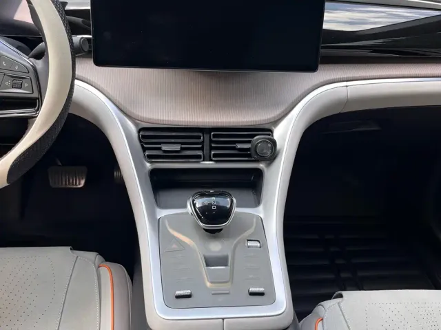 BYD Song Pro — Фото автомобиля 20