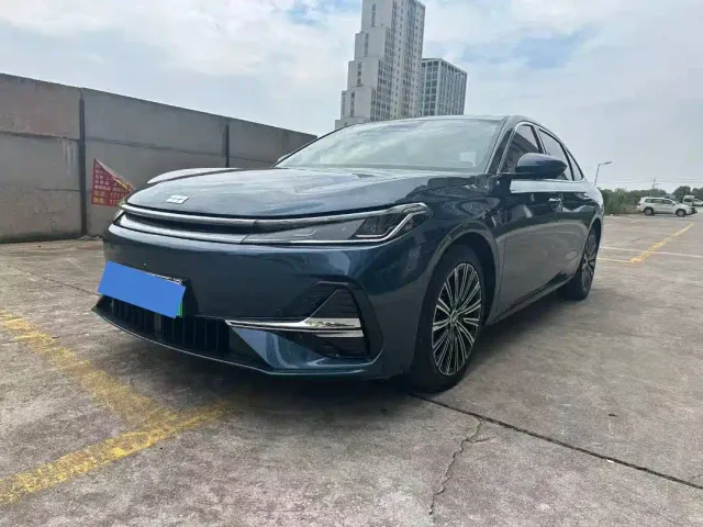 Фотография автомобиля — Geely Galaxy A7