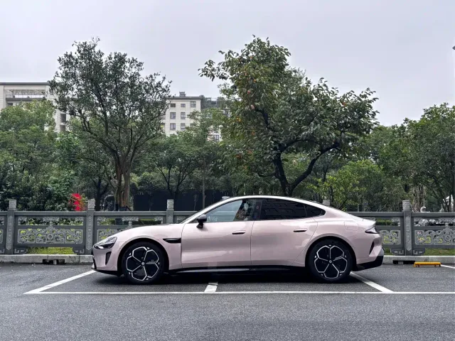 Xiaomi SU7 — Фото автомобиля 3