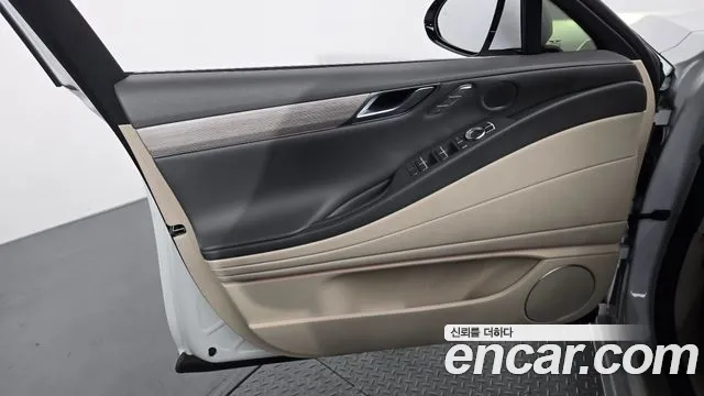 Genesis G80 Бензин 2.5 турбо AWD — Фото автомобиля 23