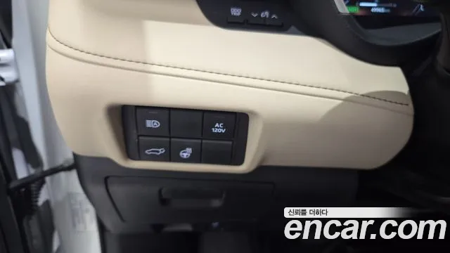 Toyota Highlander — Фото автомобиля 15
