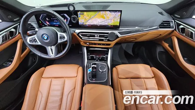 BMW i4 — Фото автомобиля 7