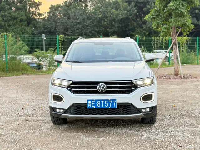 Volkswagen T-Roc — Фото автомобиля 2