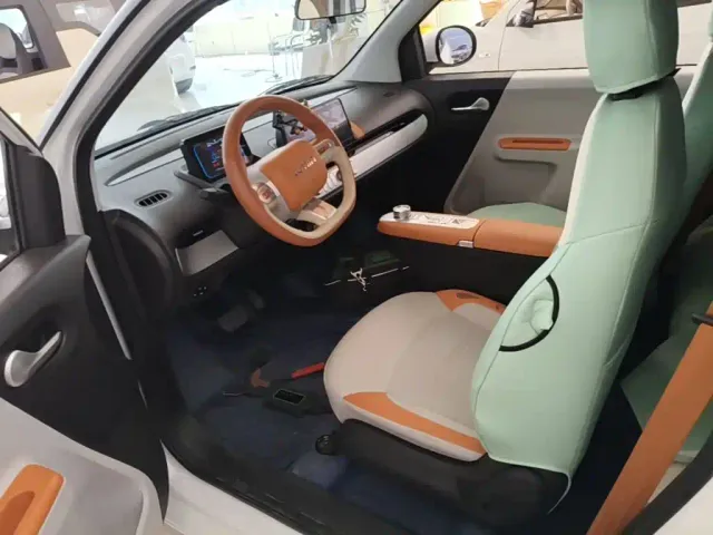 Changan Lumin — Фото автомобиля 10