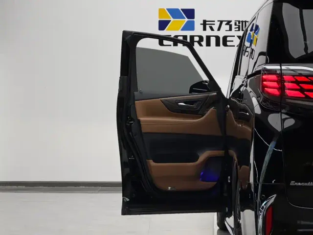 Toyota Alphard — Фото автомобиля 7