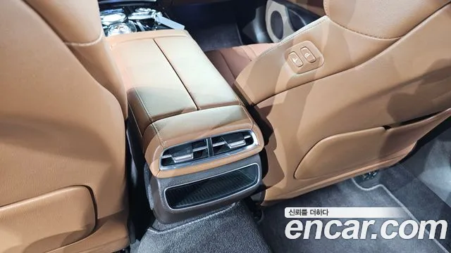 Genesis G80 RG3 — Фото автомобиля 30