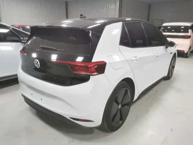Volkswagen ID.3 — Фото автомобиля 6
