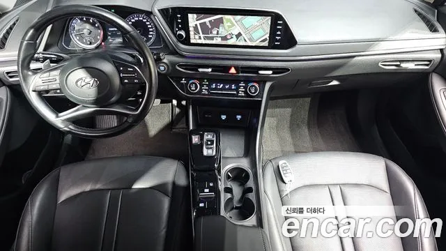 Hyundai Sonata — Фото автомобиля 10