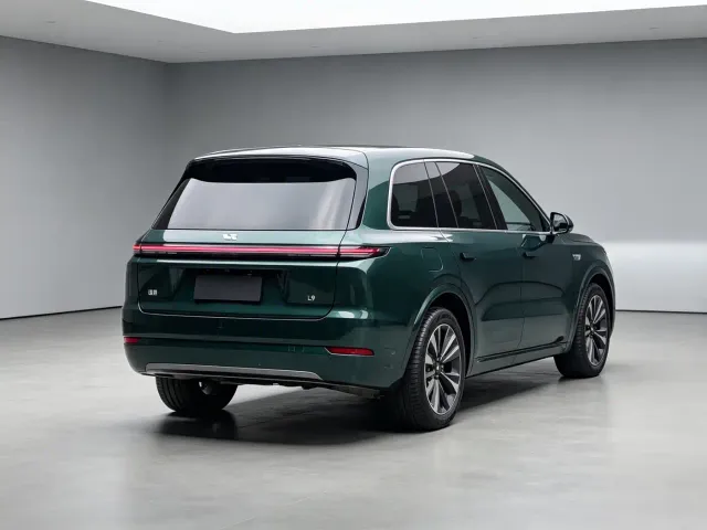 Li Auto L9 — Фото автомобиля 7