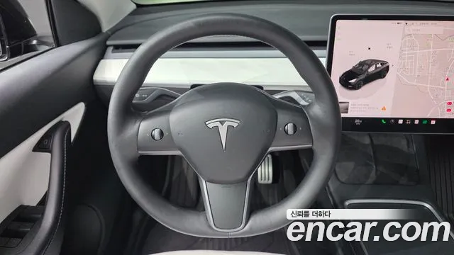 Tesla Model Y — Фото автомобиля 20