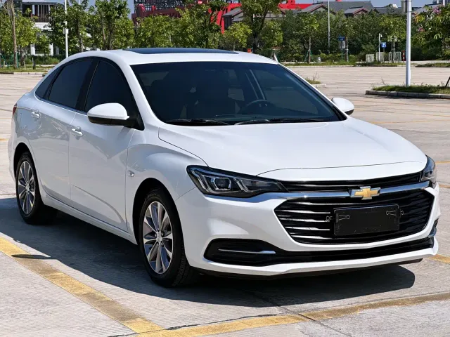 Chevrolet Monza — Фото автомобиля 3