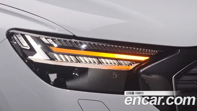 Audi Q4 e-tron F4 — Фото автомобиля 7