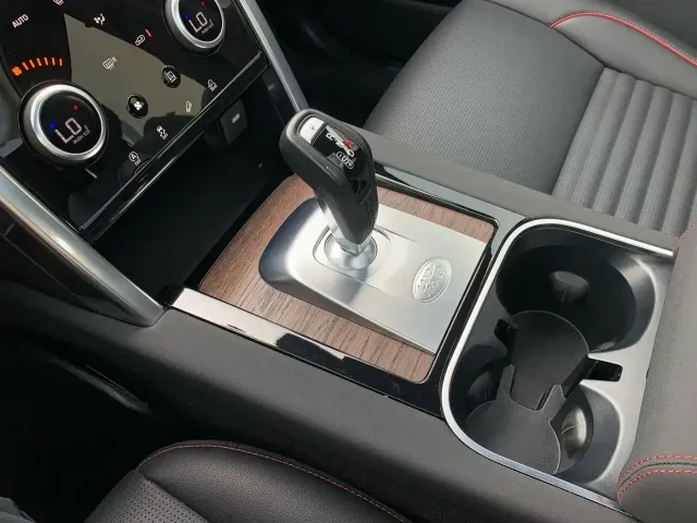 Land Rover Discovery Sport 2022 Model 249PS R-Dynamic S Performance Edition 5-Seater — Фото автомобиля 21