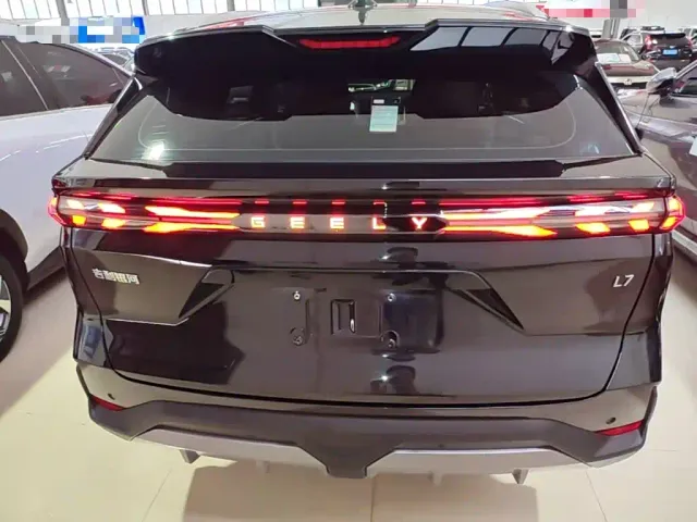 Geely Galaxy L7 — Фото автомобиля 5