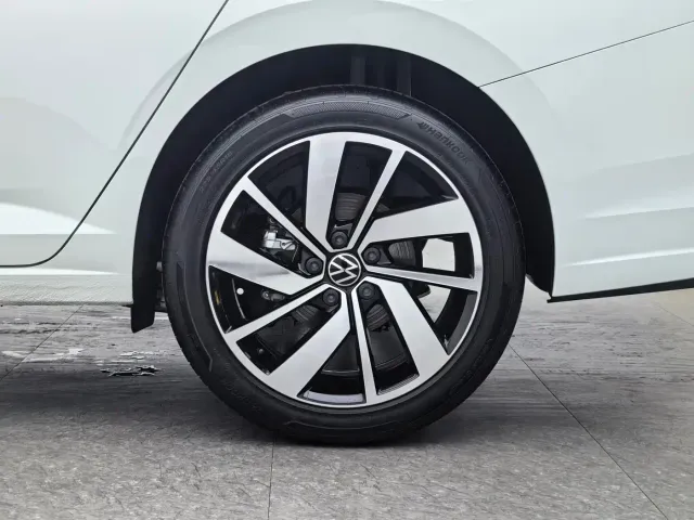 Volkswagen Sagitar — Фото автомобиля 13