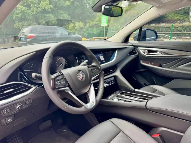 Buick Enclave — Фото автомобиля 6