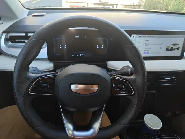 Geely Geometry E Firefly — Фото автомобиля 6
