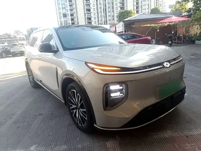 Changan Qiyuan Q07 — Фото автомобиля 3