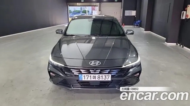 Фотография автомобиля — Hyundai Avante CN7