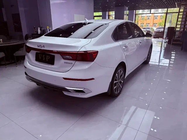 Kia K3 — Фото автомобиля 4