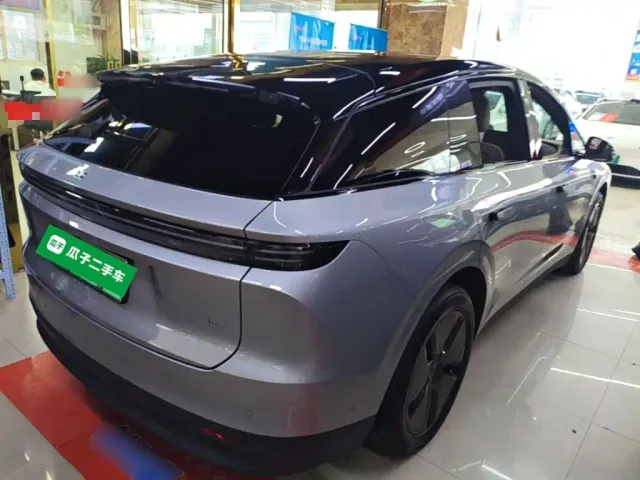 Li Auto i6 — Фото автомобиля 6