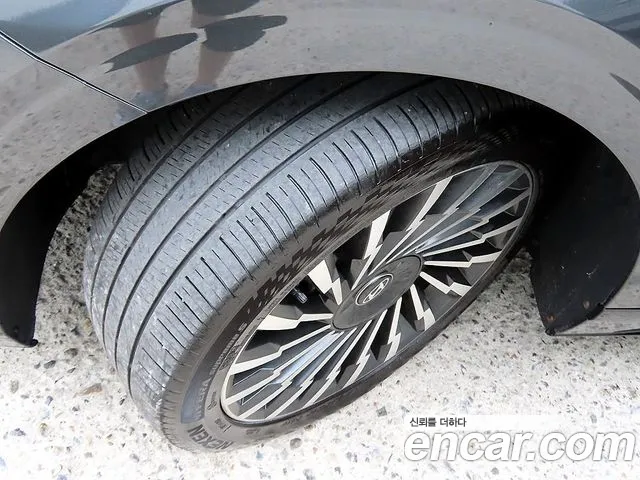 Hyundai Grandeur GN7 — Фото автомобиля 20