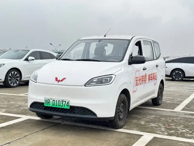 Фотография автомобиля — Wuling Hongguang