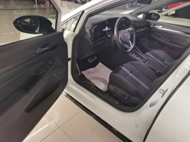 Volkswagen Golf 2021 280TSI DSG R-Line — Фото автомобиля 15