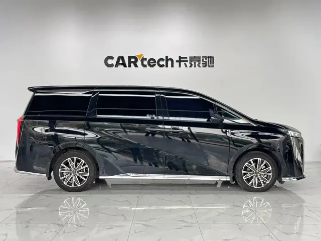GAC Trumpchi M8 — Фото автомобиля 7