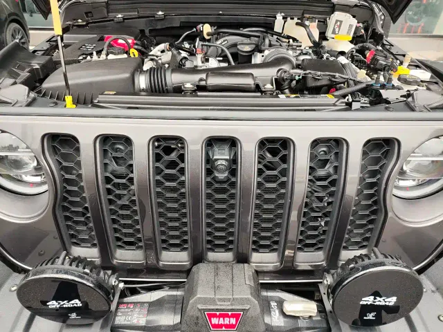 Jeep Wrangler — Фото автомобиля 22