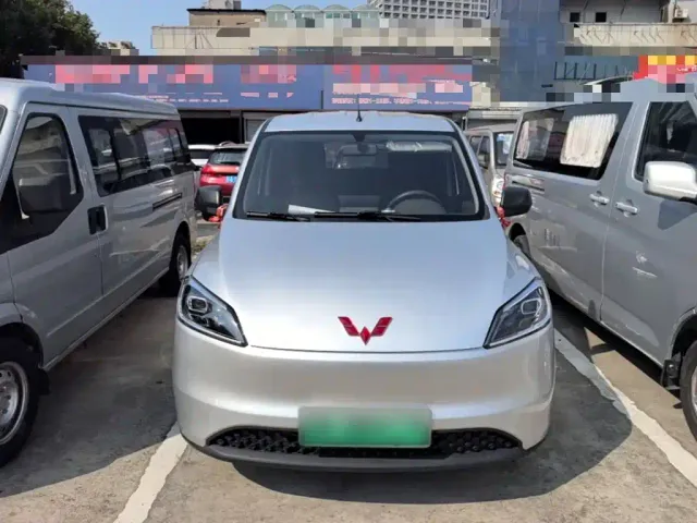 Wuling Hongguang — Фото автомобиля 2