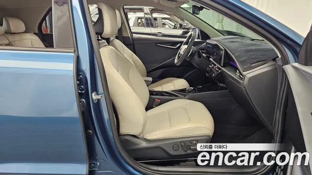 Kia Niro The All New Niro Signature — Фото автомобиля 11