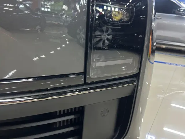 Li Auto L7 — Фото автомобиля 11