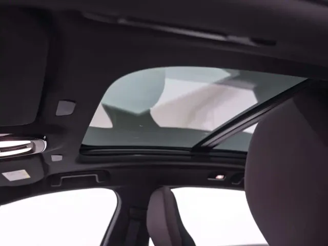 Volvo S90 — Фото автомобиля 9