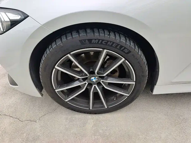 BMW 3 Series — Фото автомобиля 22