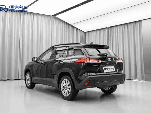 Toyota Corolla Cross — Фото автомобиля 7