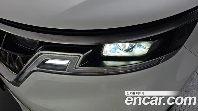 Kia Canival Carnival 4 поколение Бензин 7 мест Signature — Фото автомобиля 4