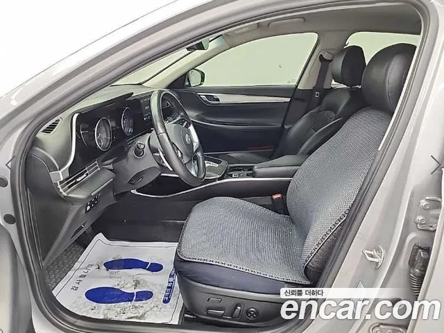 Hyundai Grandeur New — Фото автомобиля 11