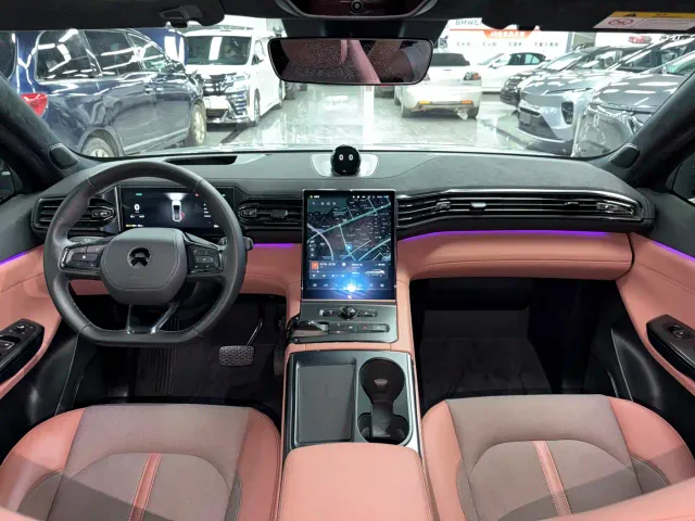 Nio EC6 — Фото автомобиля 12