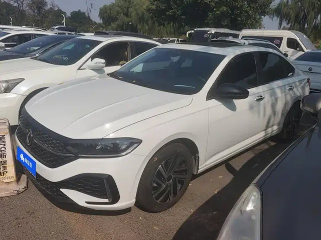 Фотография автомобиля — Volkswagen Lavida