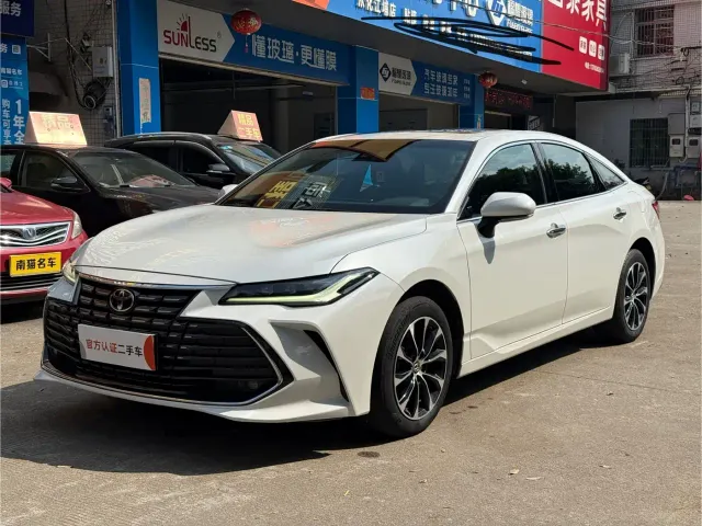 Фотография автомобиля — Toyota Avalon