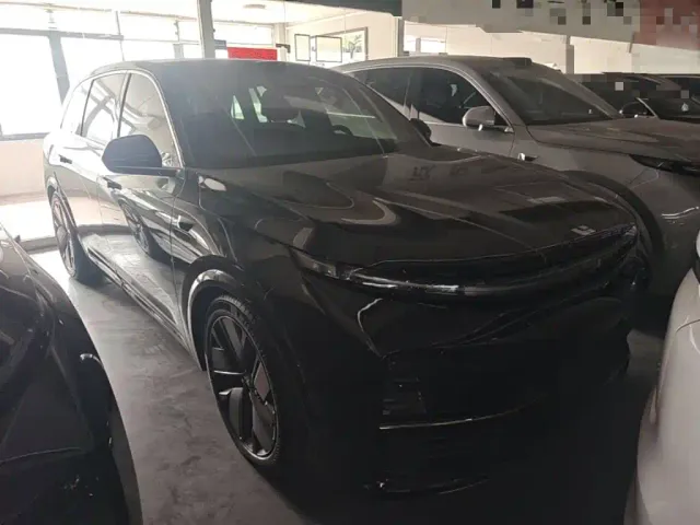 Li Auto L7 — Фото автомобиля 3