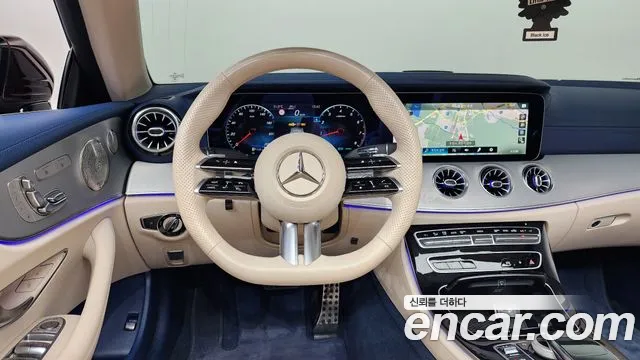 Mercedes-Benz E-Class — Фото автомобиля 12