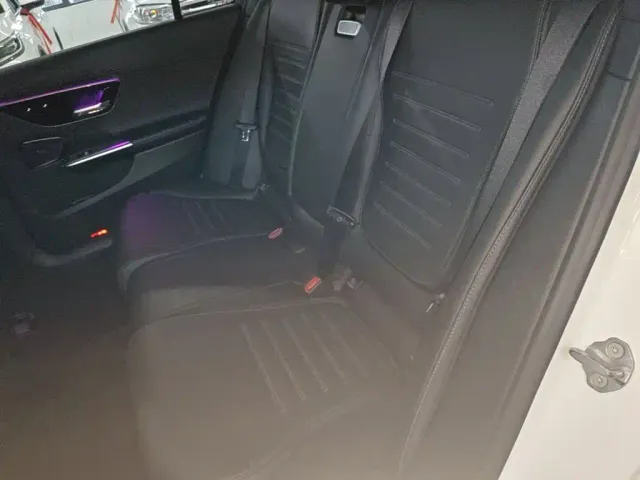 Mercedes-Benz C-Class — Фото автомобиля 16