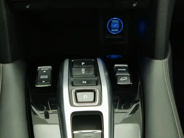Honda UR-V — Фото автомобиля 13